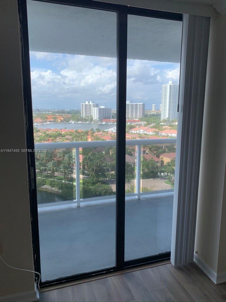 Photo of 20505 Country Club Dr  #1631, Aventura, Florida, 33180 - 