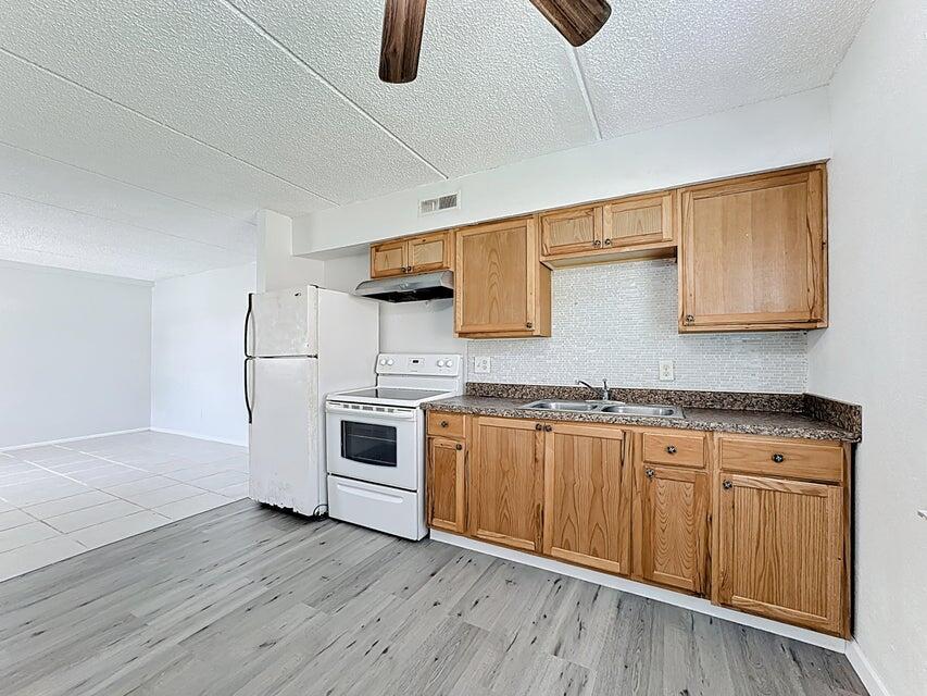   / 2 784 sq. ft. $ 2026-03-26 0 foto