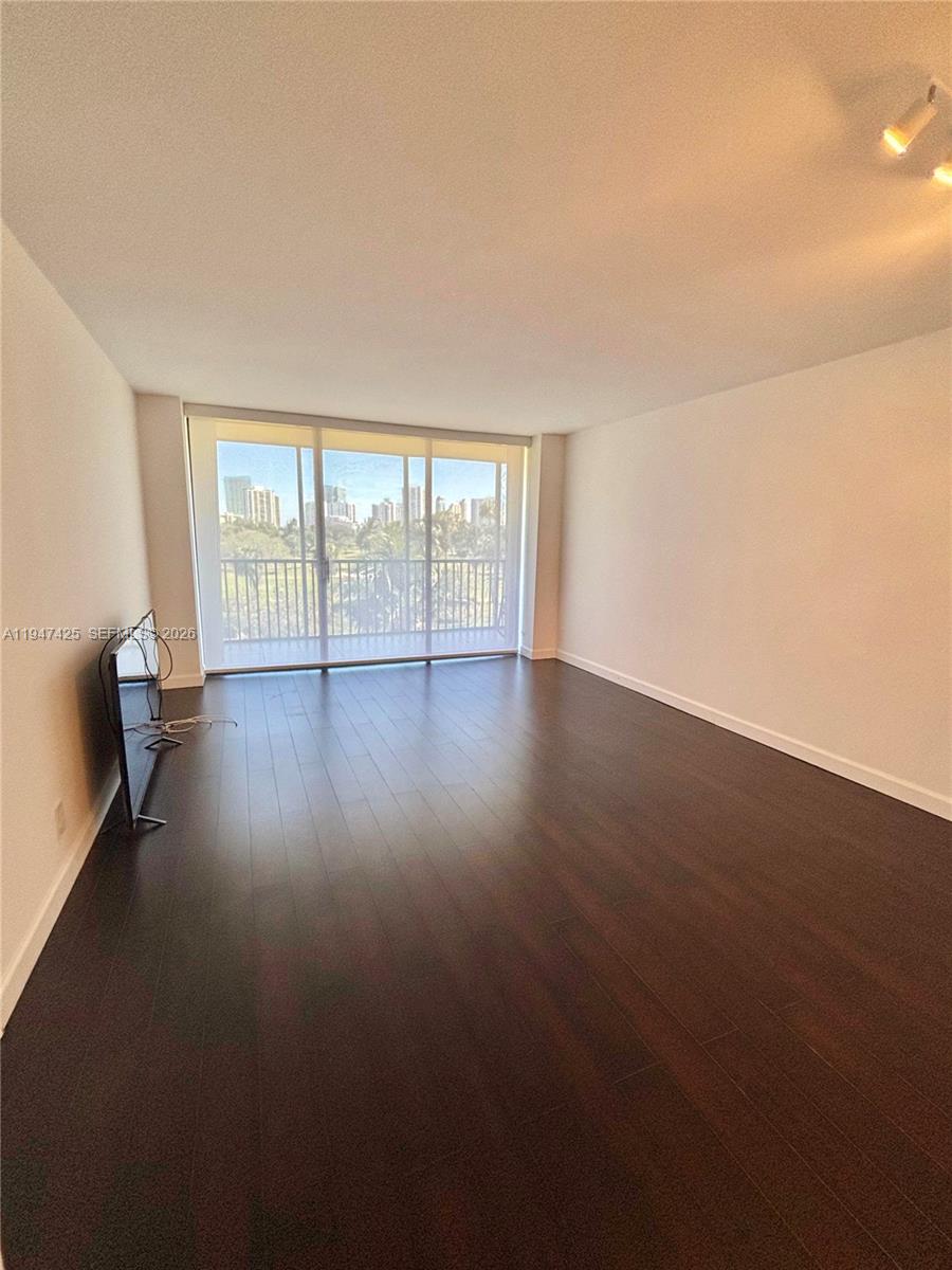 Photo of 20335 Country Club Dr  #405, Aventura, Florida, 33180 - 