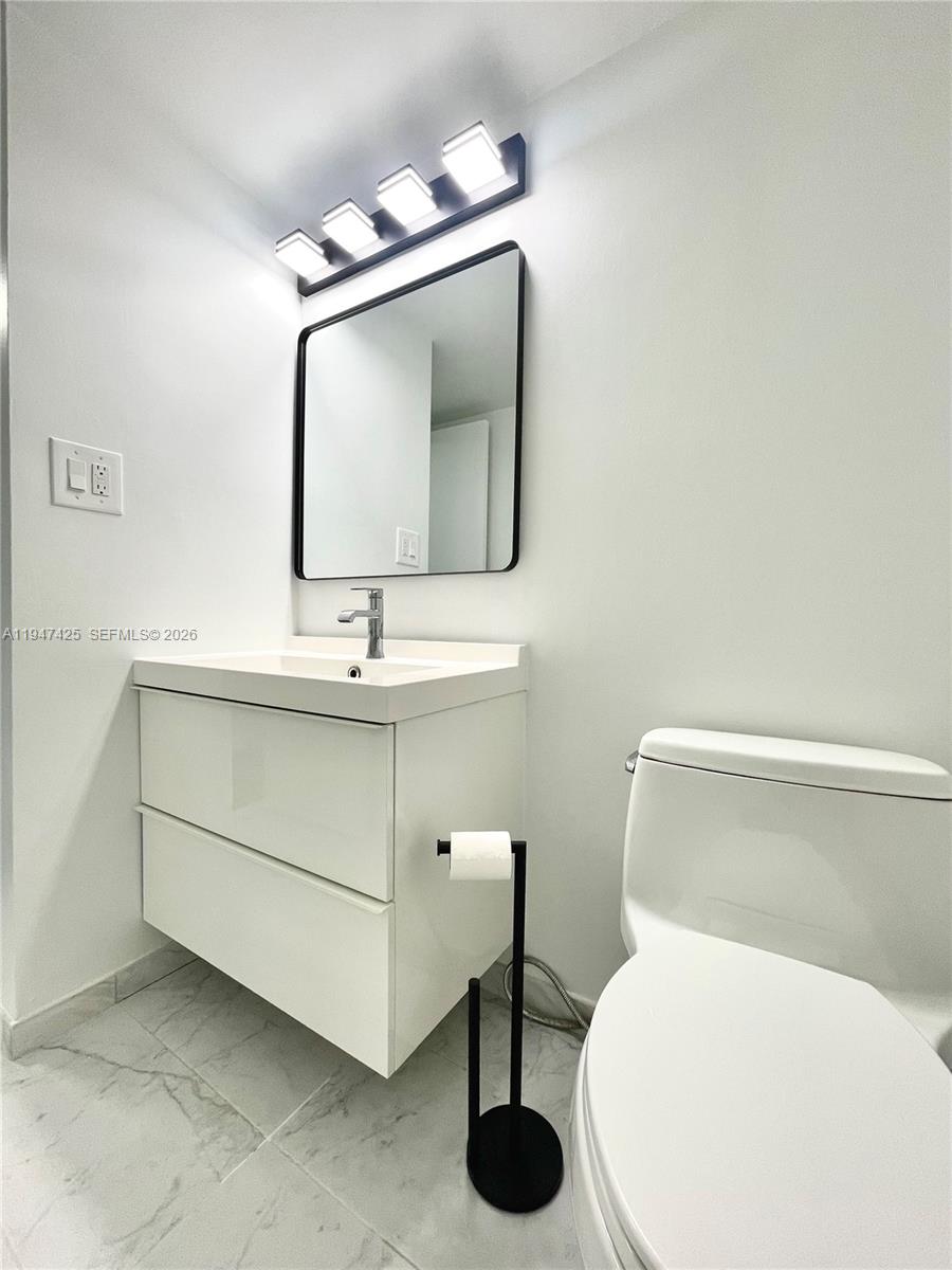 Photo of 20335 Country Club Dr  #405, Aventura, Florida, 33180 - 