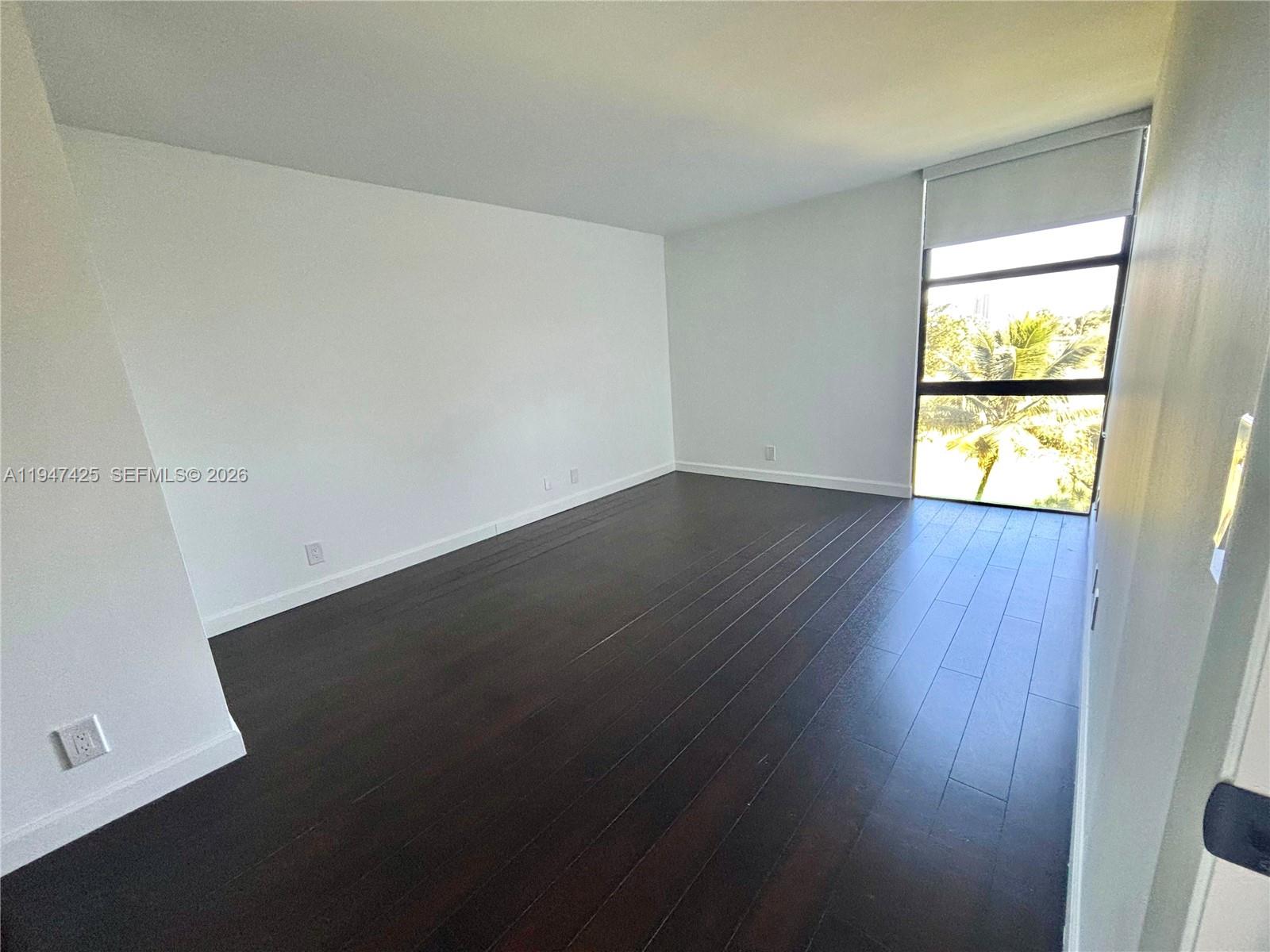 Photo of 20335 Country Club Dr  #405, Aventura, Florida, 33180 - 