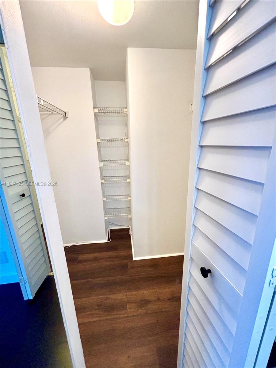 Photo of 20335 Country Club Dr  #405, Aventura, Florida, 33180 - 