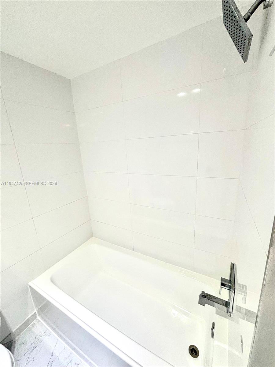 Photo of 20335 Country Club Dr  #405, Aventura, Florida, 33180 - 