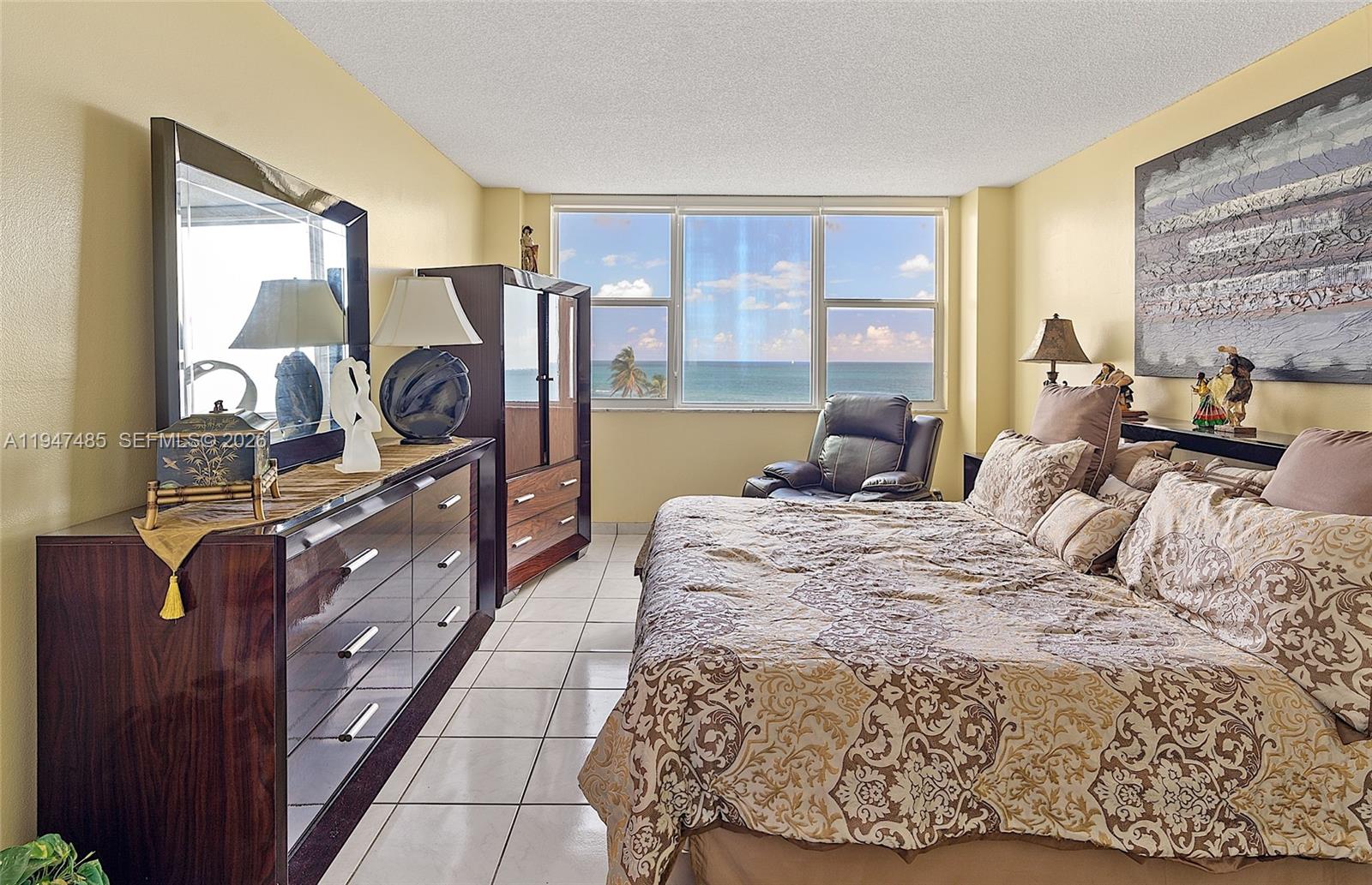 Photo of 3180 Ocean Dr #402, Hallandale Beach, Florida, 33009 -