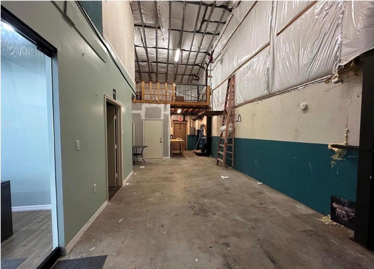 See details / 2 sq. ft. $ 2026-06-17 0 Photo