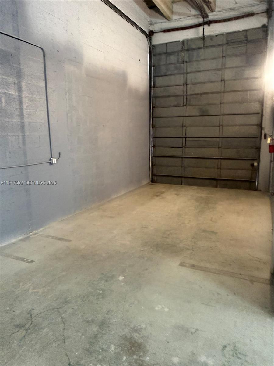   /   кв.футов $ 2026-01-17 0 Фото