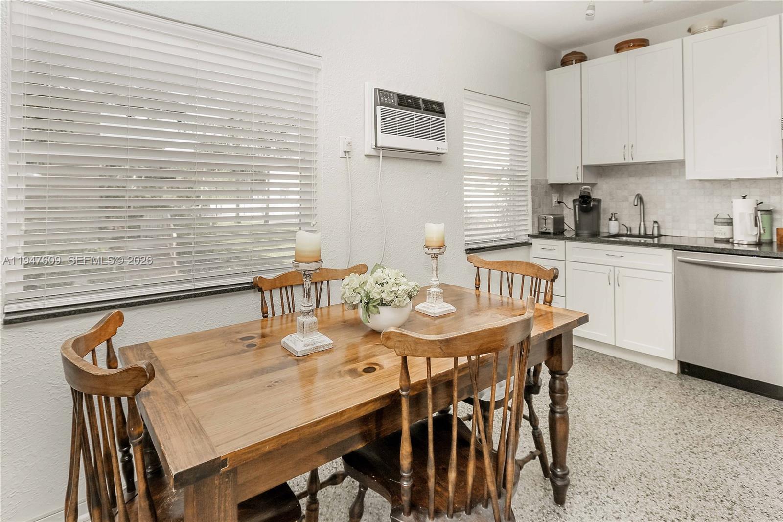   /   sq. ft. $ 2026-01-17 0 Photo