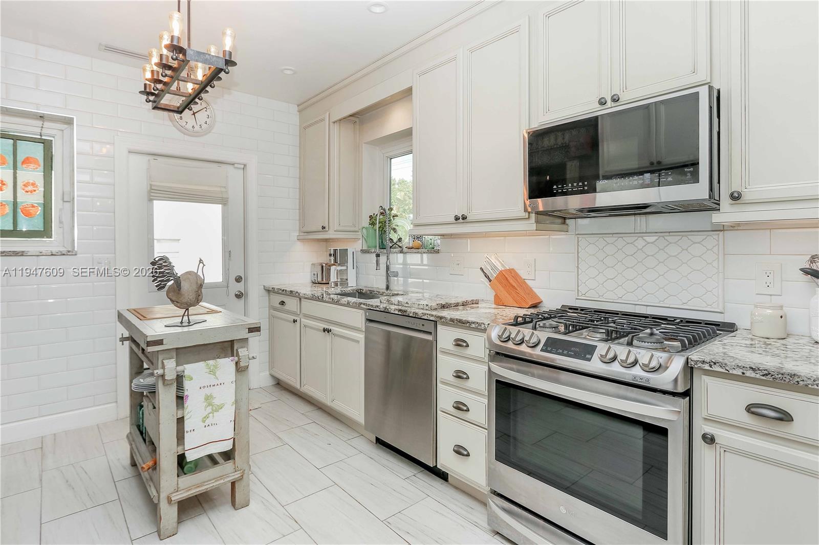   /   sq. ft. $ 2026-01-17 0 Photo