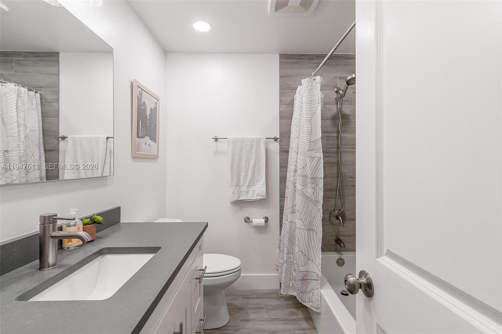   /  2174 sq. ft. $ 2026-01-17 0 foto