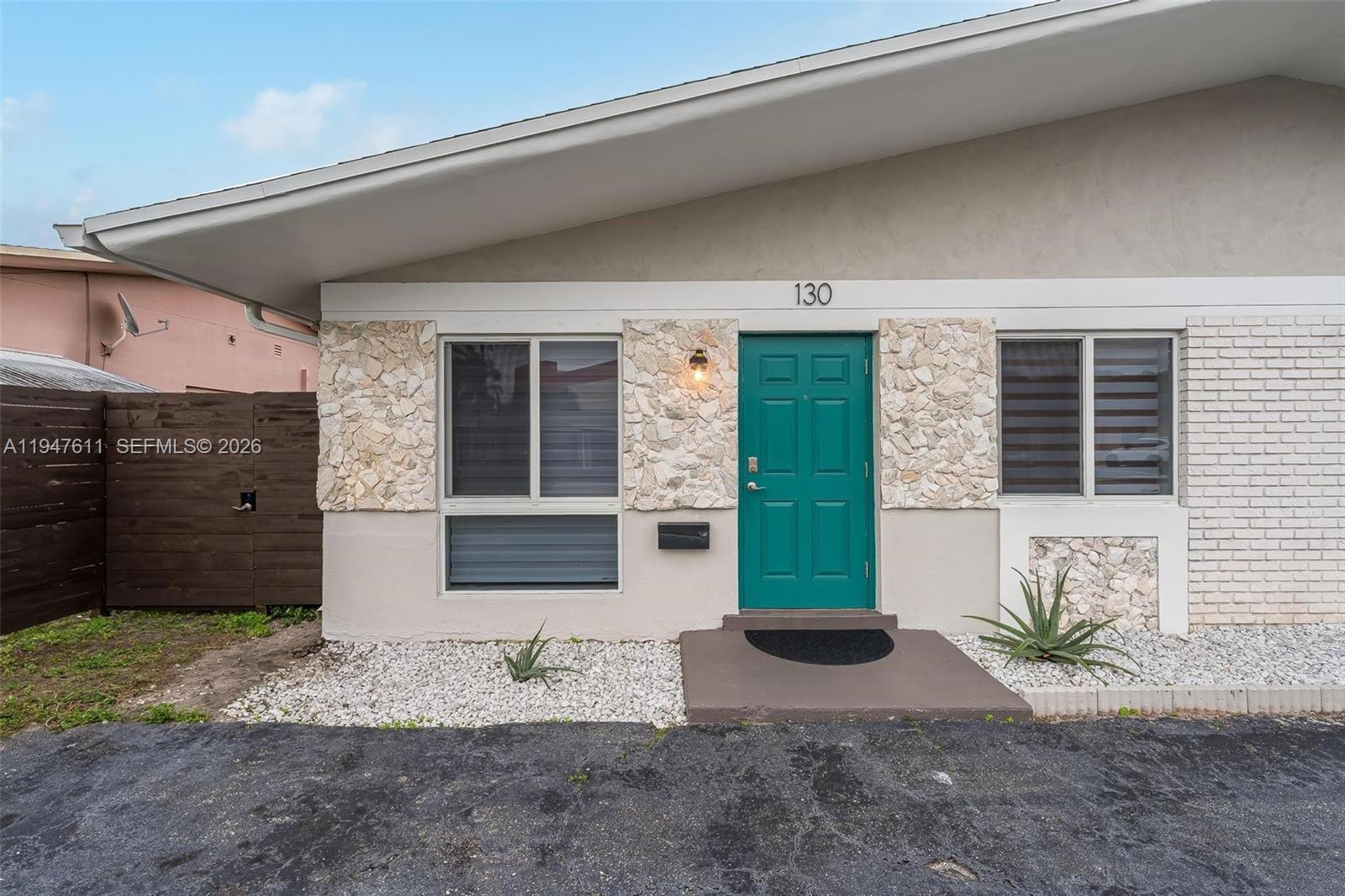   /  2174 sq. ft. $ 2026-01-17 0 foto