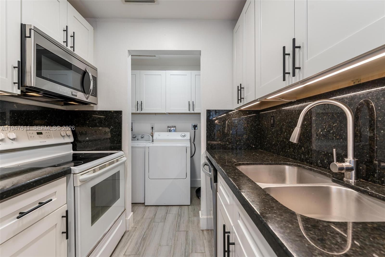   /  2174 sq. ft. $ 2026-01-17 0 foto