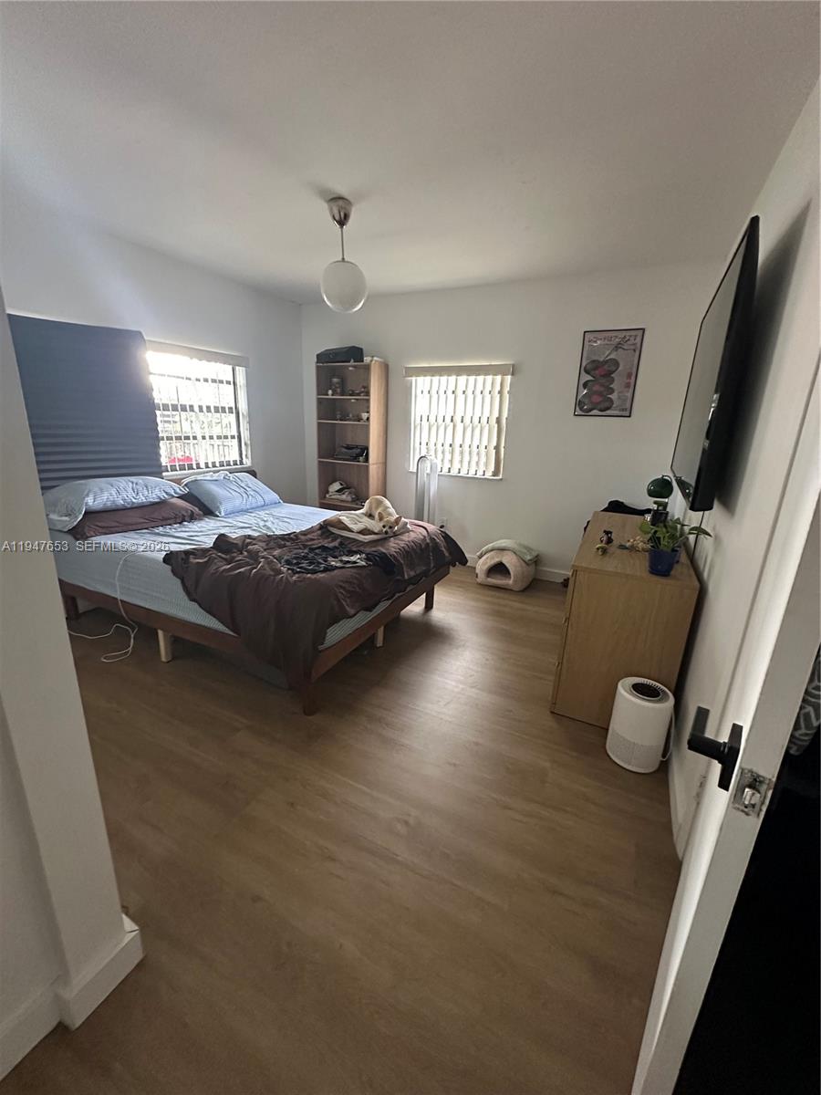   /  2001 sq. ft. $ 2026-01-17 0 Photo