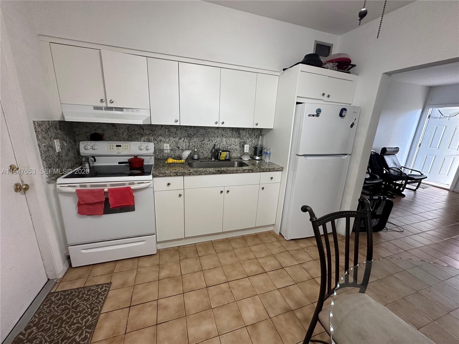   /  2001 sq. ft. $ 2026-01-17 0 Photo