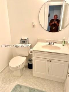Photo of 19390 Collins Ave  #219, Sunny Isles Beach, Florida, 33160 - Guest Half Bath