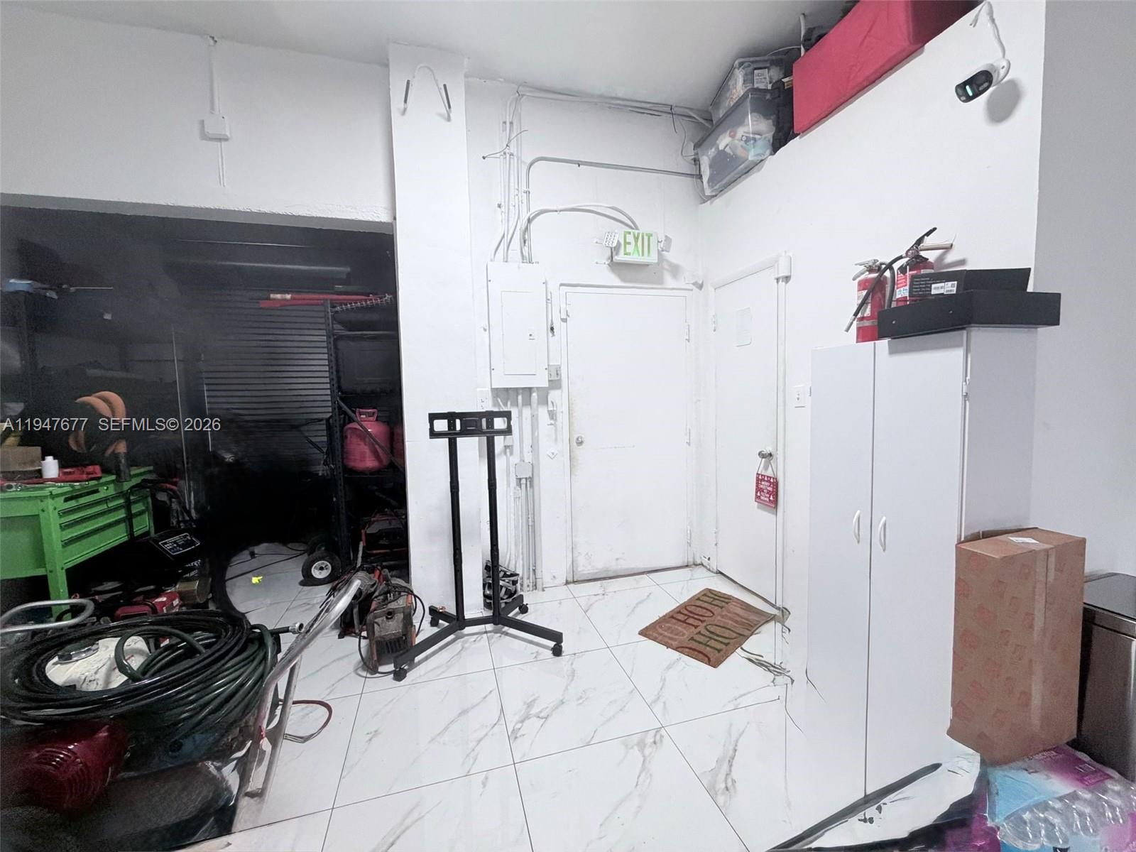   /   sq. ft. $ 2026-01-17 0 Photo