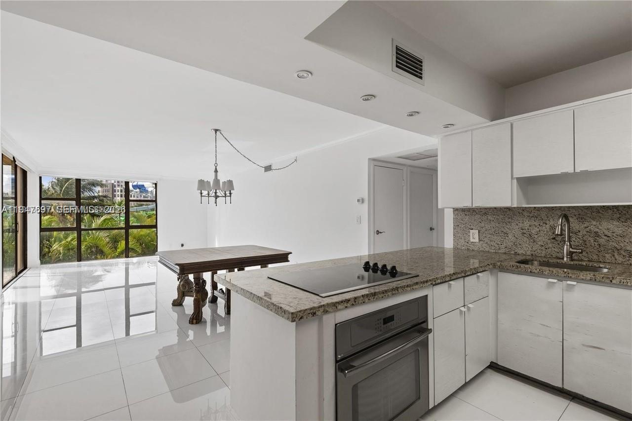 Photo of 20335 Country Club Dr  #209, Aventura, Florida, 33180 - 