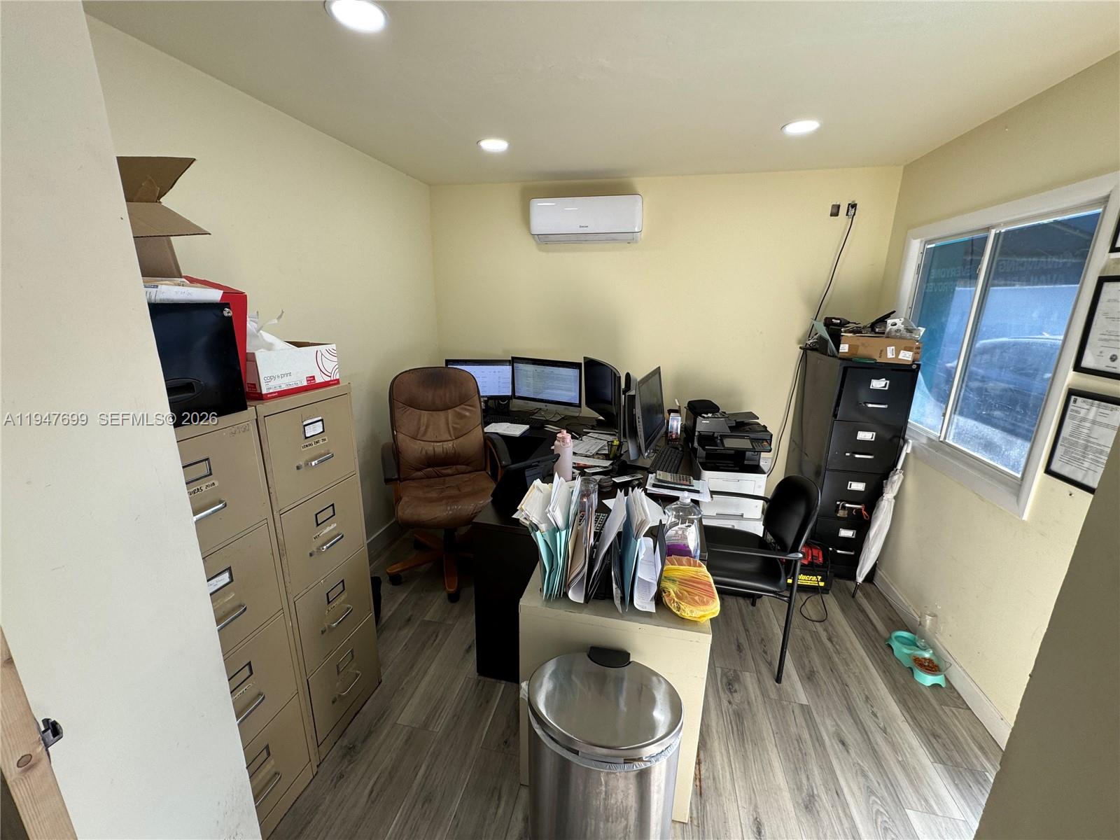   /   sq. ft. $ 2026-01-17 0 Photo