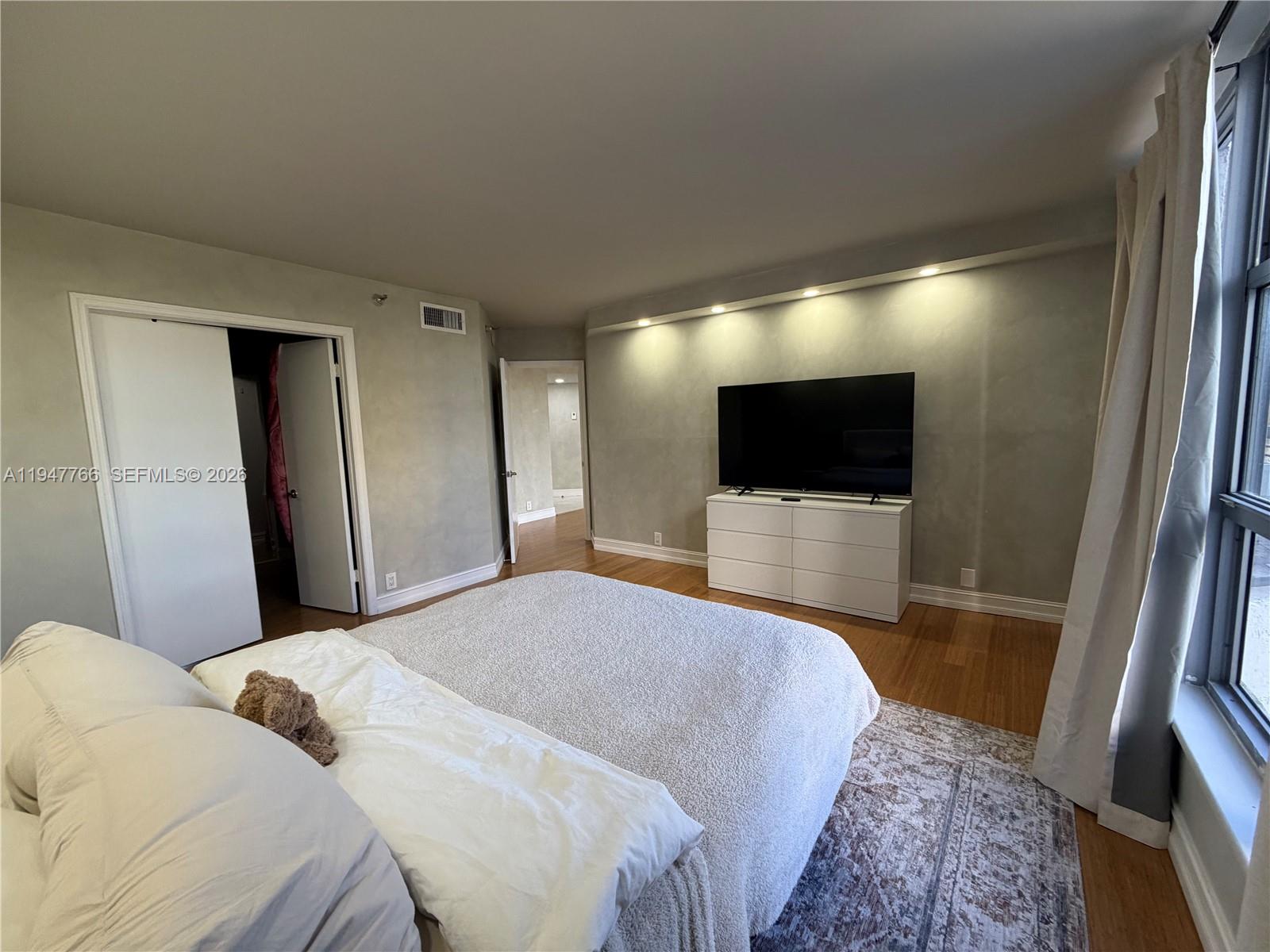 Photo of 19101 36th Ct  #406, Aventura, Florida, 33180 - 