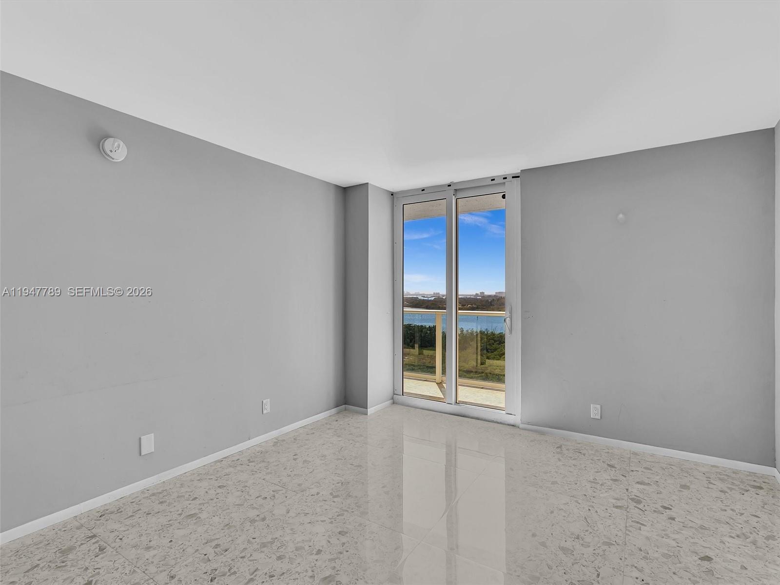 See details 1220 1 / 2 991 sq. ft. $ 2026-01-18 0 Photo