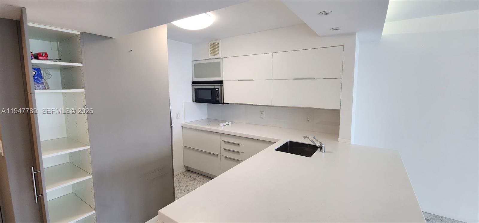 1220 1 / 2 991 sq. ft. $ 2026-01-18 0 foto