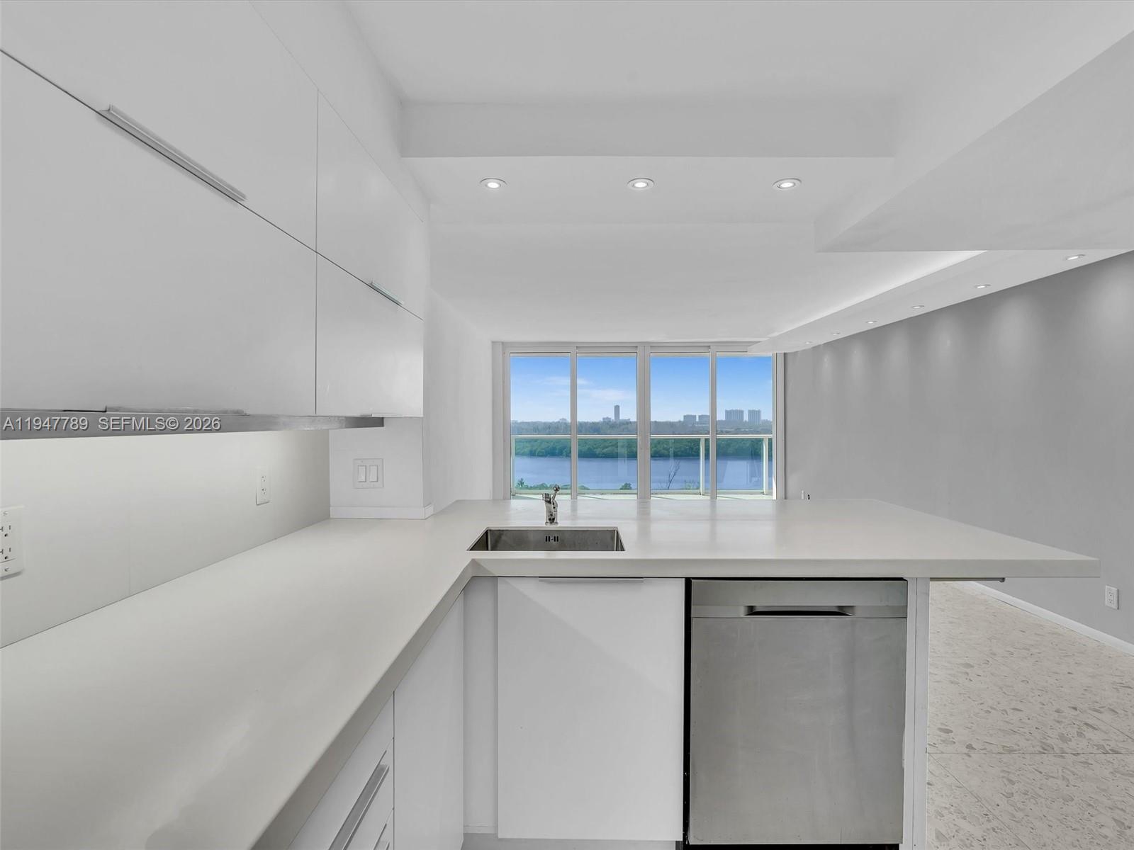 See details 1220 1 / 2 991 sq. ft. $ 2026-01-18 0 Photo