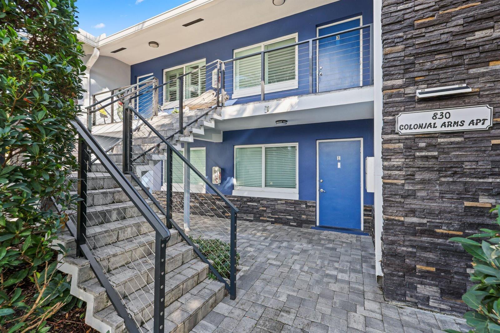  / 8 4240 sq. ft. $ 2026-06-21 0 foto