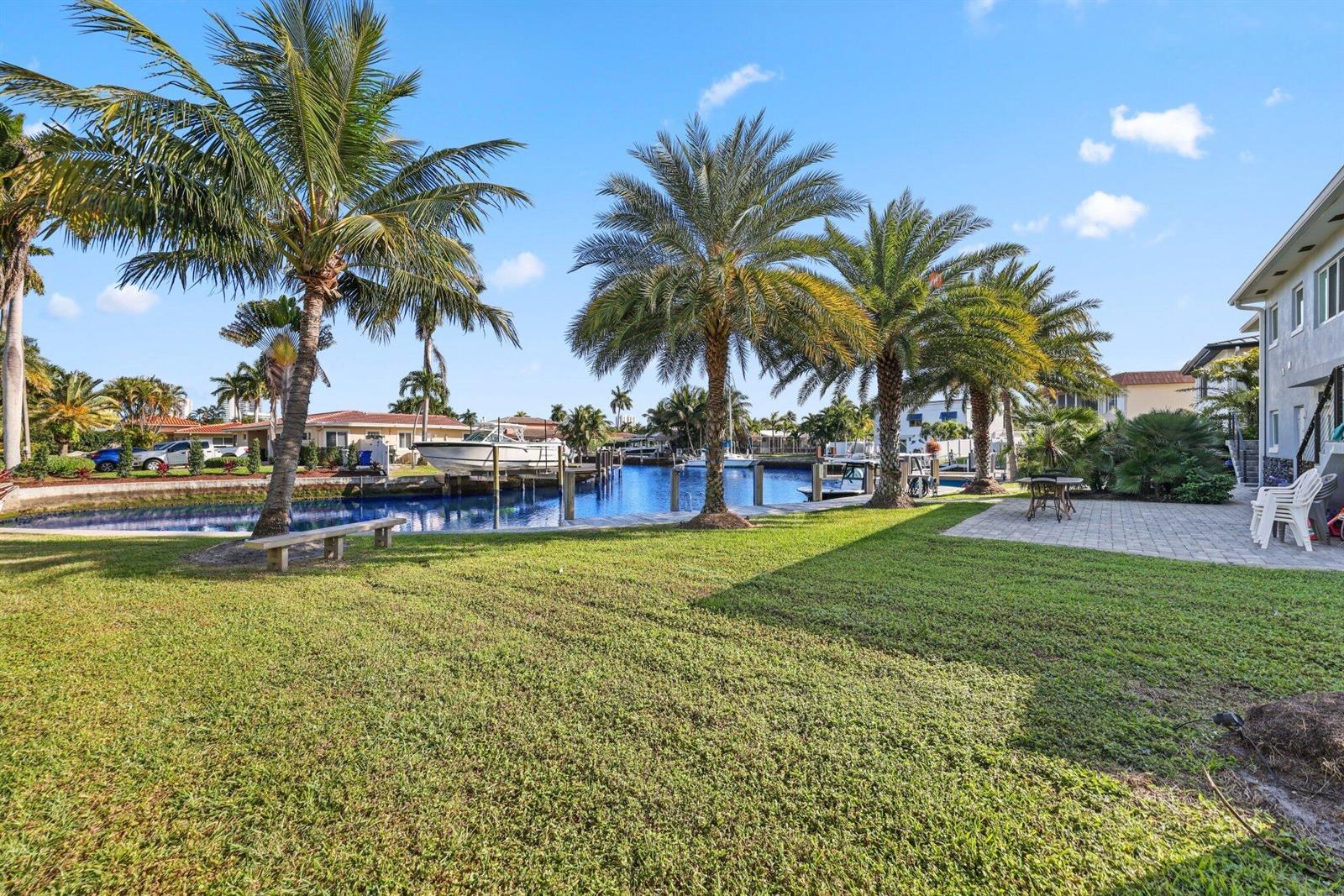   / 8 4240 sq. ft. $ 2026-06-21 0 foto