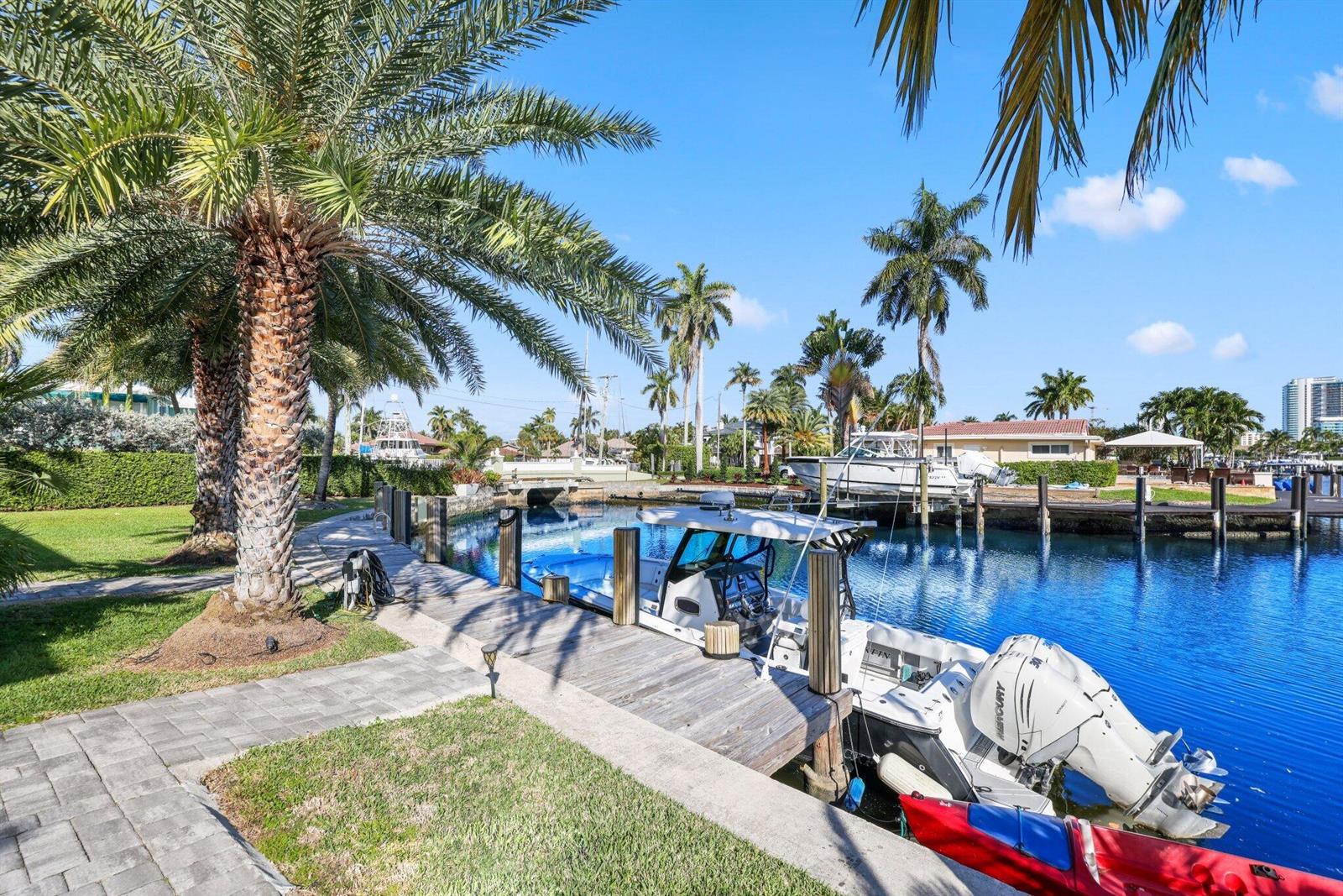   / 8 4240 sq. ft. $ 2026-06-21 0 foto