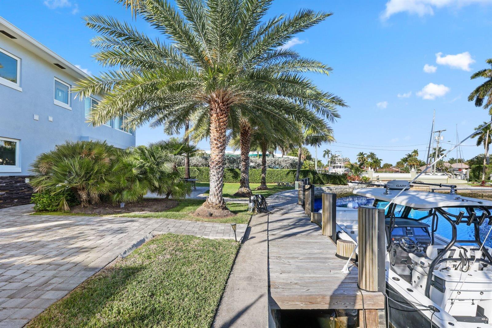  / 8 4240 sq. ft. $ 2026-06-21 0 foto