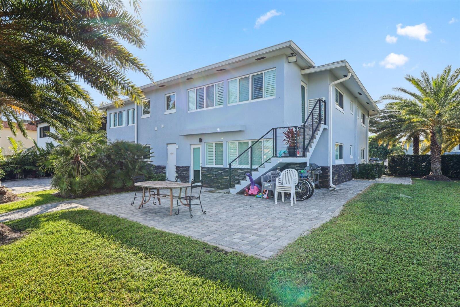   / 8 4240 sq. ft. $ 2026-06-21 0 foto