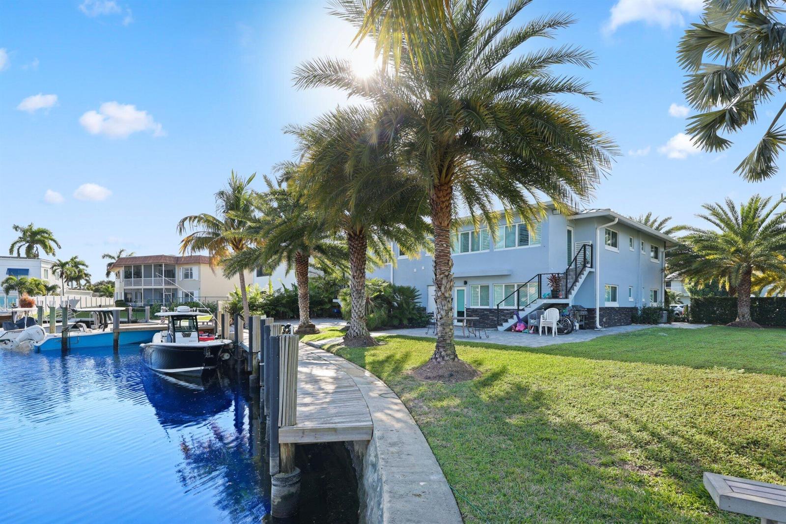   / 8 4240 sq. ft. $ 2026-06-21 0 foto