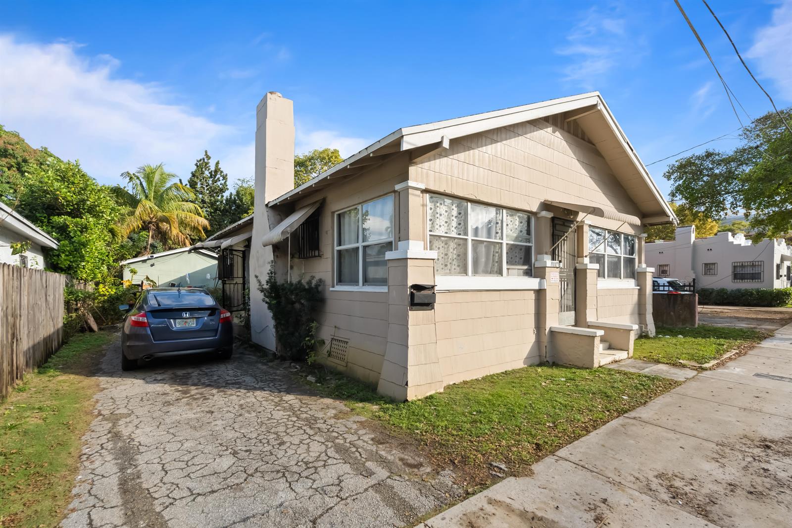 Ver detalles / 3 2176 sq. ft. $ 2026-06-11 0 foto