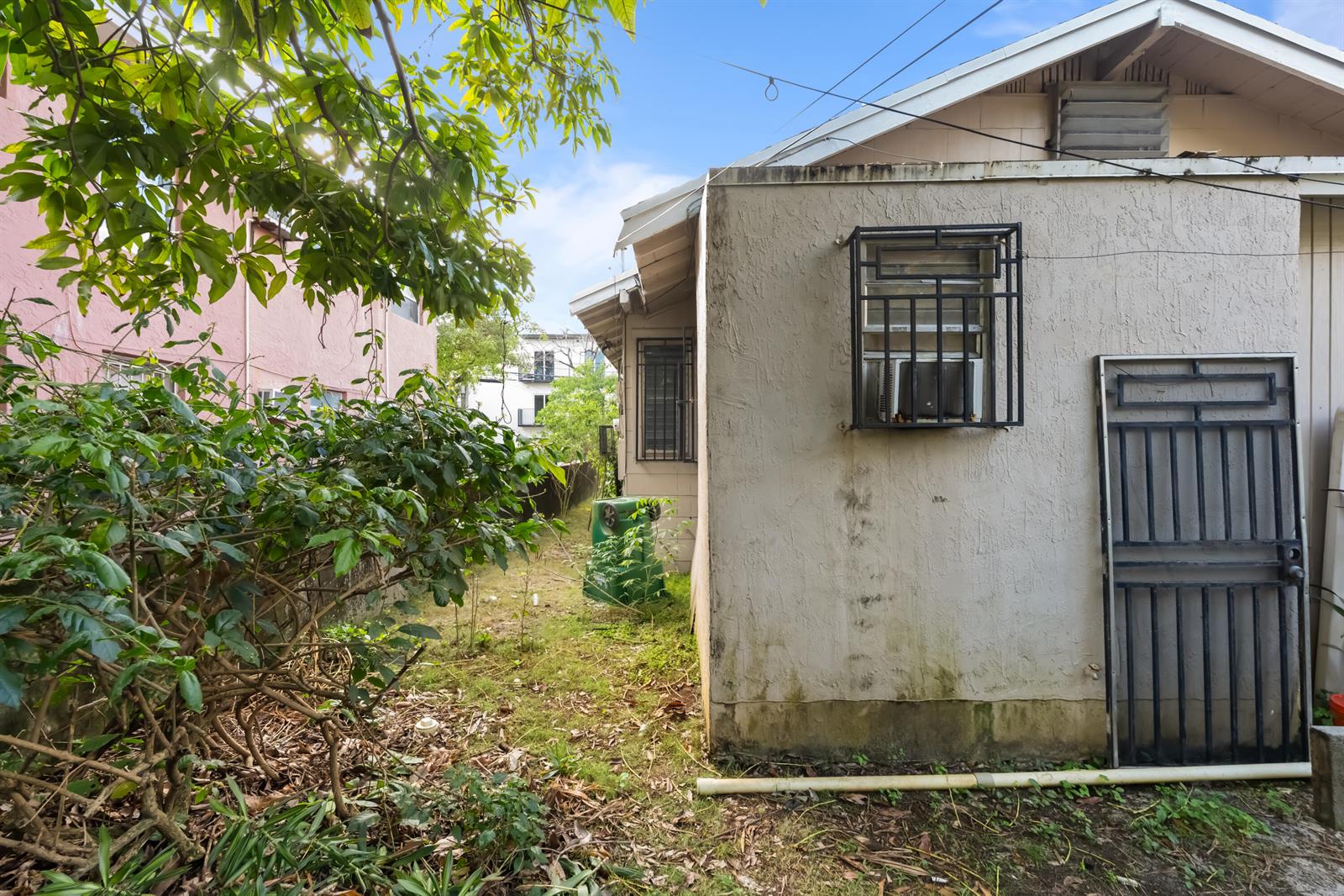 Ver detalles / 3 2176 sq. ft. $ 2026-06-11 0 foto