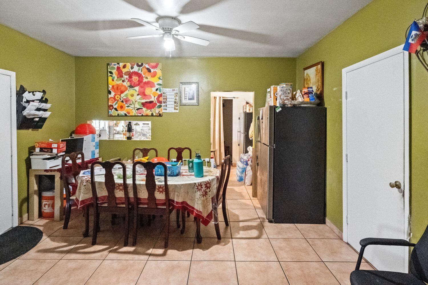 Ver detalles / 3 2176 sq. ft. $ 2026-06-11 0 foto