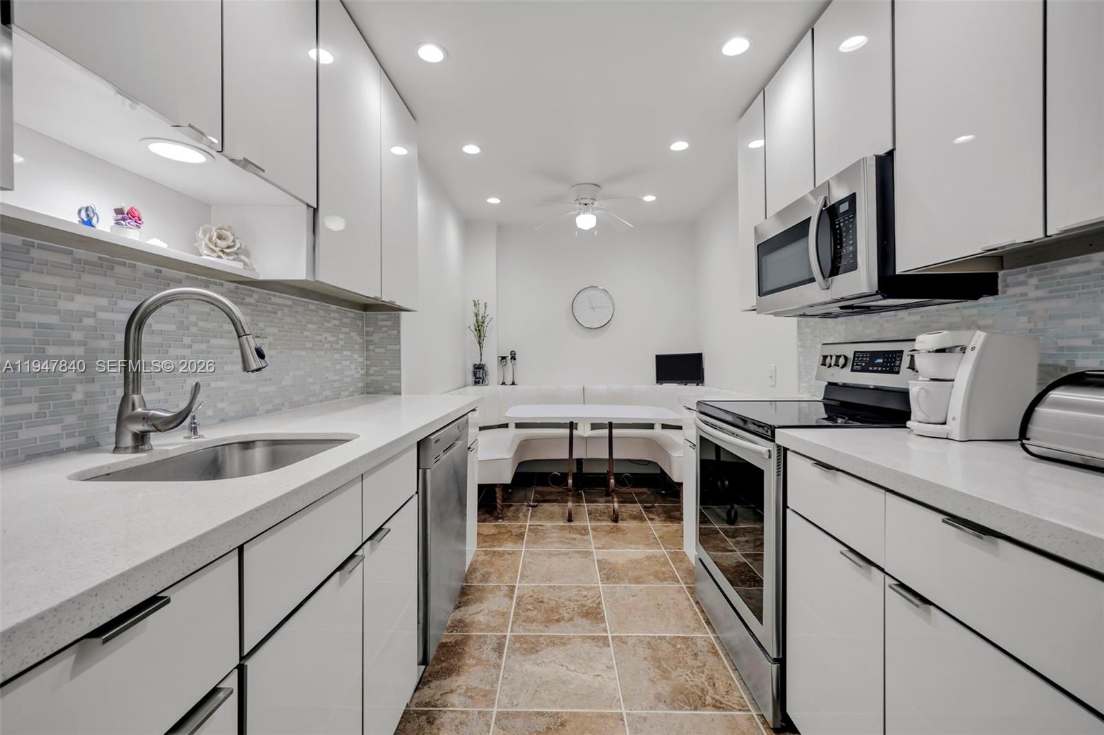 316 1 / 2 844 sq. ft. $ 2026-01-18 0 Photo