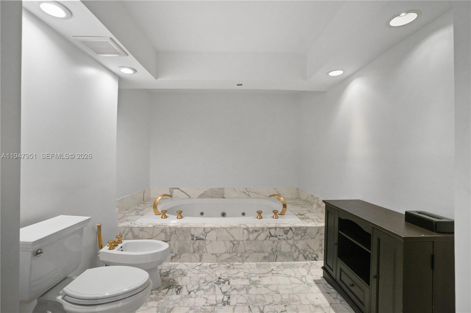 Photo of 19355 Turnberry Way #25GR, Aventura, Florida, 33180 -