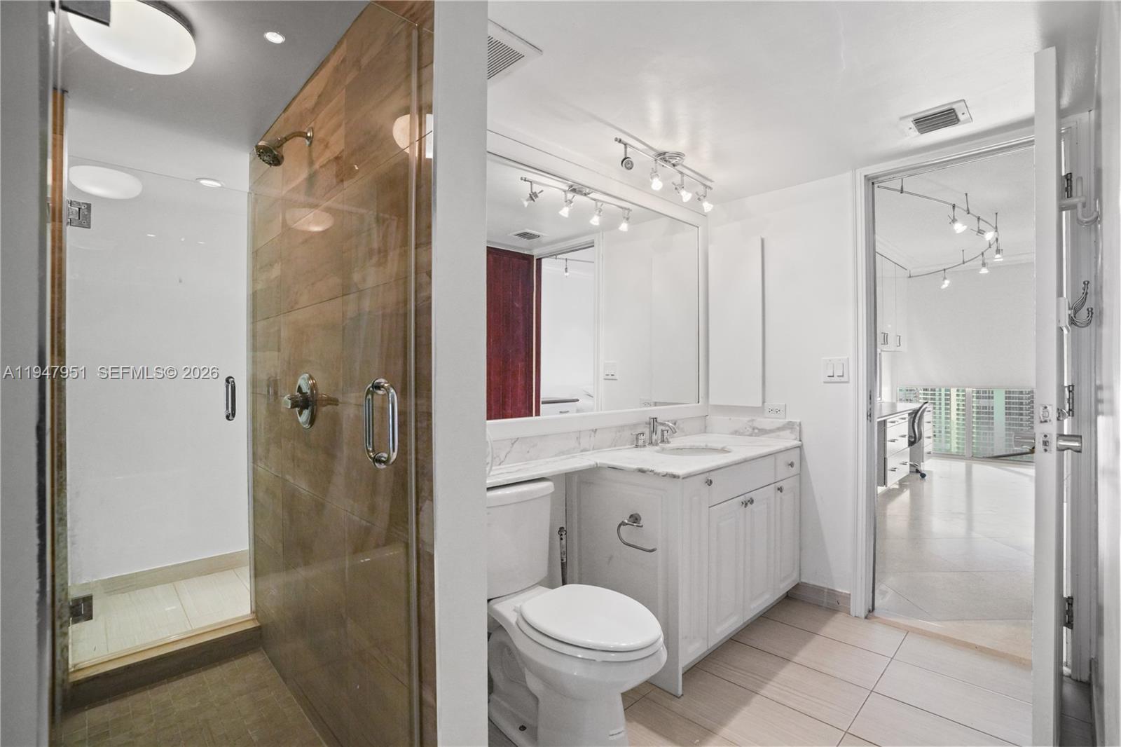 Photo of 19355 Turnberry Way #25GR, Aventura, Florida, 33180 -