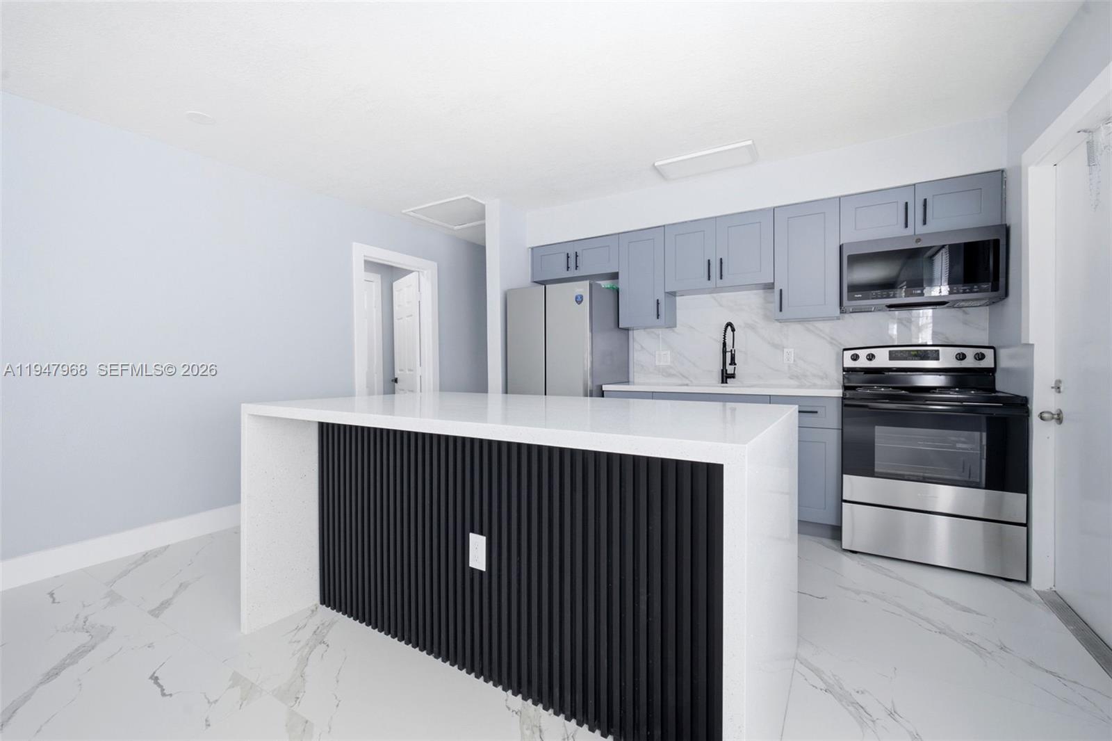   /  3450 sq. ft. $ 2026-01-18 0 Photo