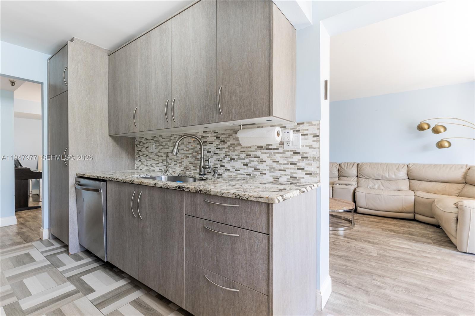 See details 318 2 / 2 1240 sq. ft. $ 2026-02-24 0 Photo