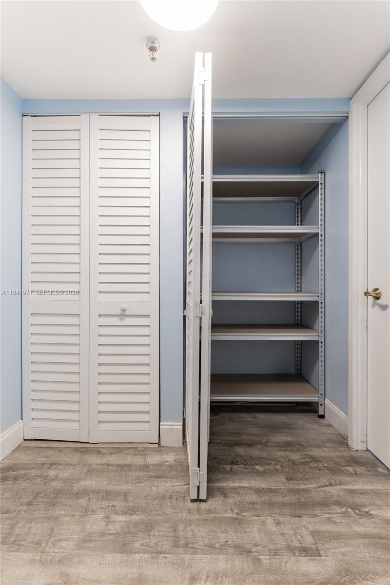 See details 318 2 / 2 1240 sq. ft. $ 2026-02-24 0 Photo