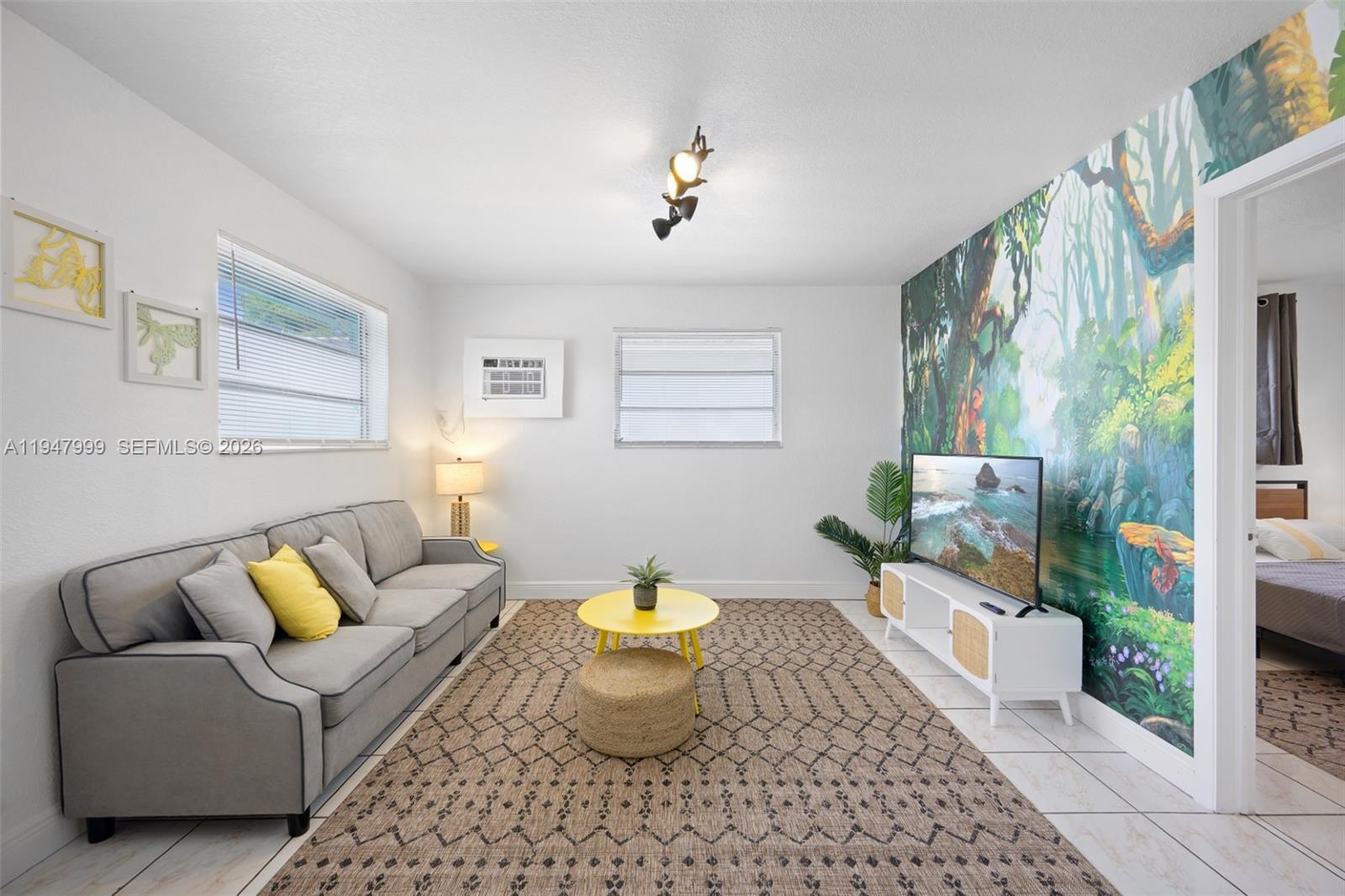 1-9  /   кв.футов $ 2026-01-18 0 Фото