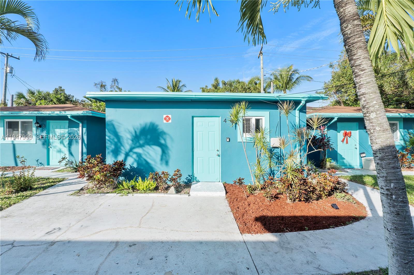 1-9  /   кв.футов $ 2026-01-18 0 Фото