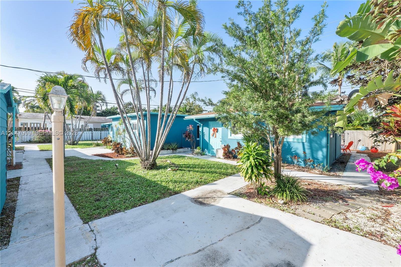 1-9  /   кв.футов $ 2026-01-18 0 Фото