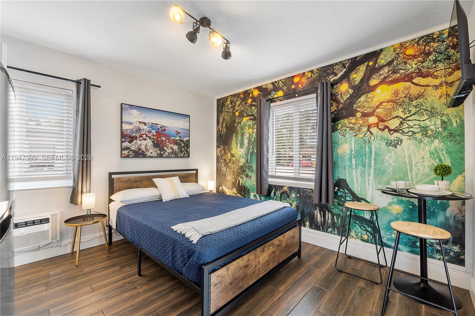 1-9  /   кв.футов $ 2026-01-18 0 Фото