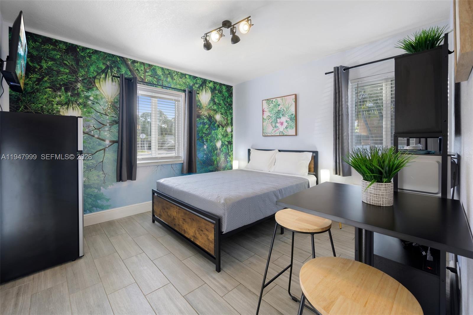 1-9  /   кв.футов $ 2026-01-18 0 Фото