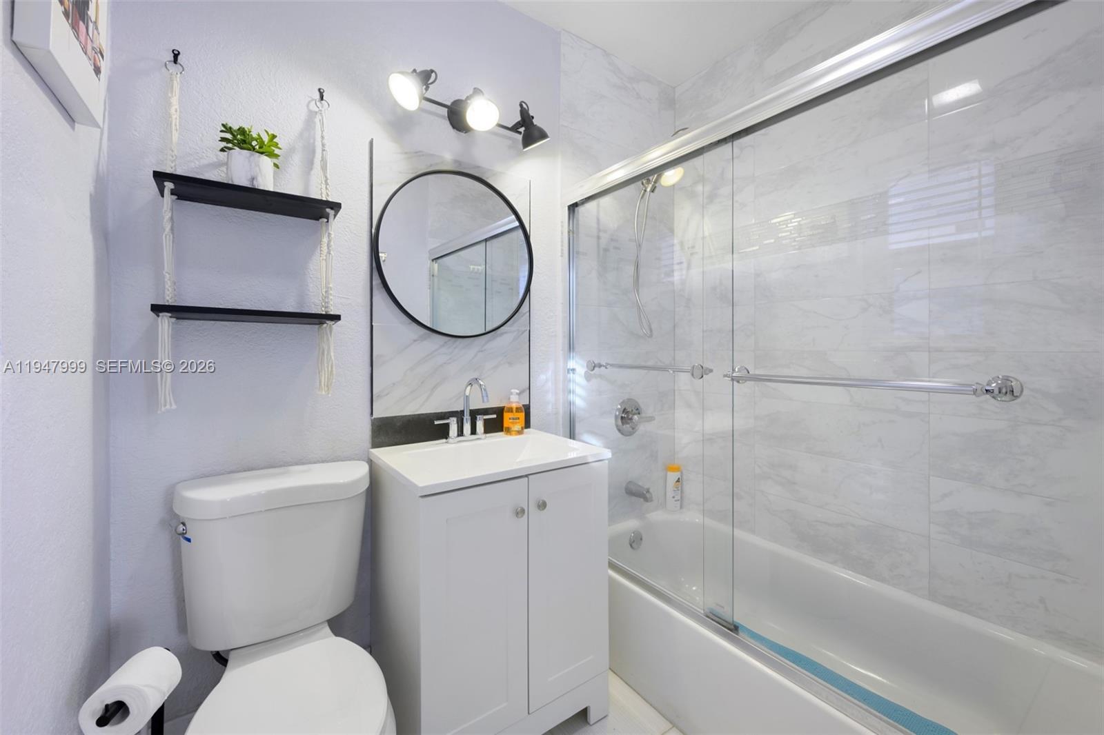 1-9  /   кв.футов $ 2026-01-18 0 Фото