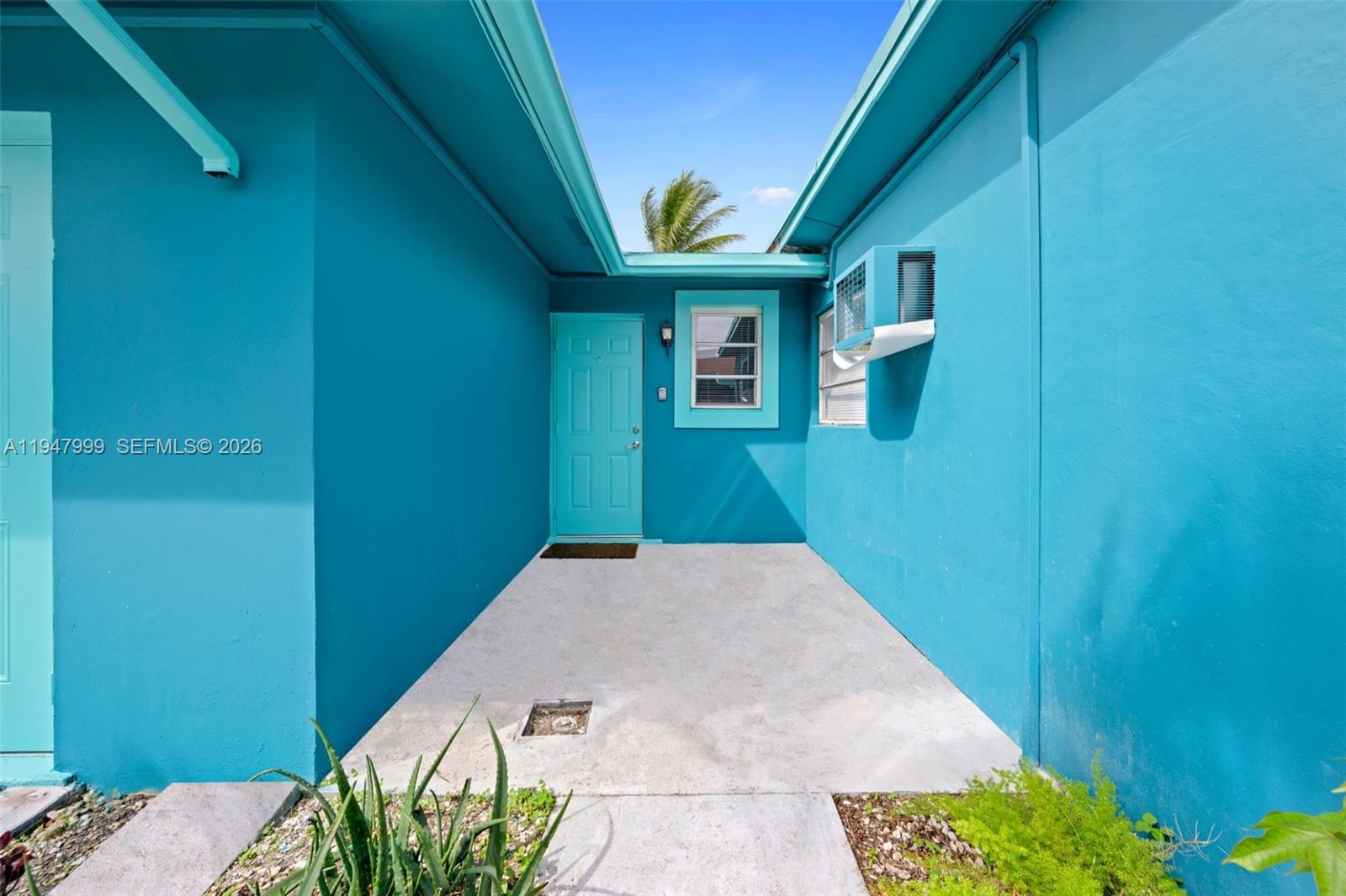 1-9  /   кв.футов $ 2026-01-18 0 Фото