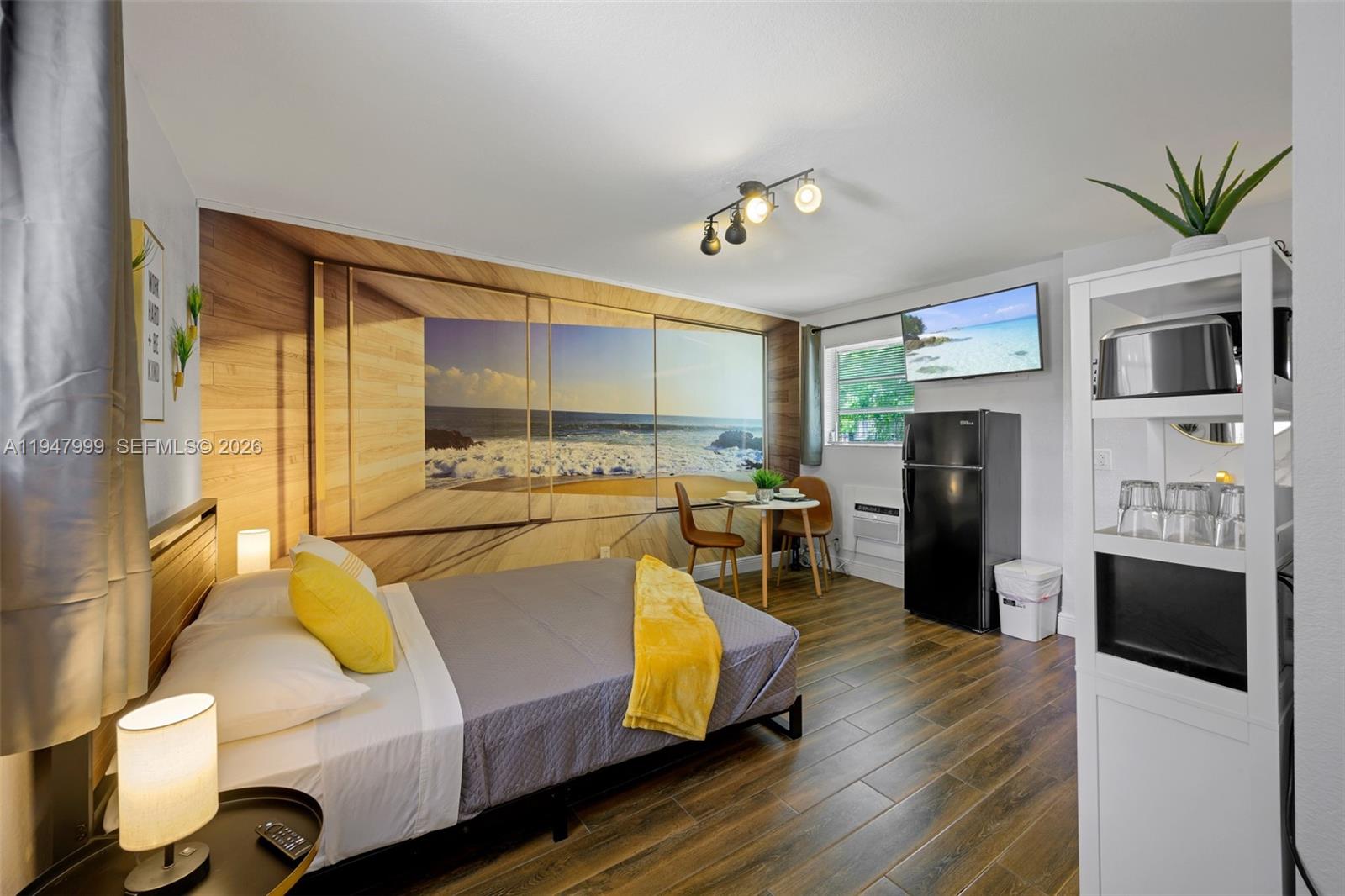 1-9  /   кв.футов $ 2026-01-18 0 Фото