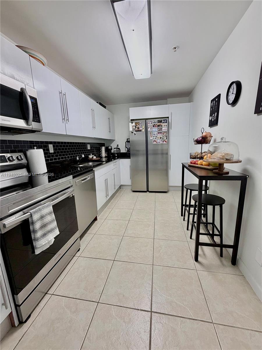 Photo of 3000 Ocean Dr  #904, Hollywood, Florida, 33019 - 