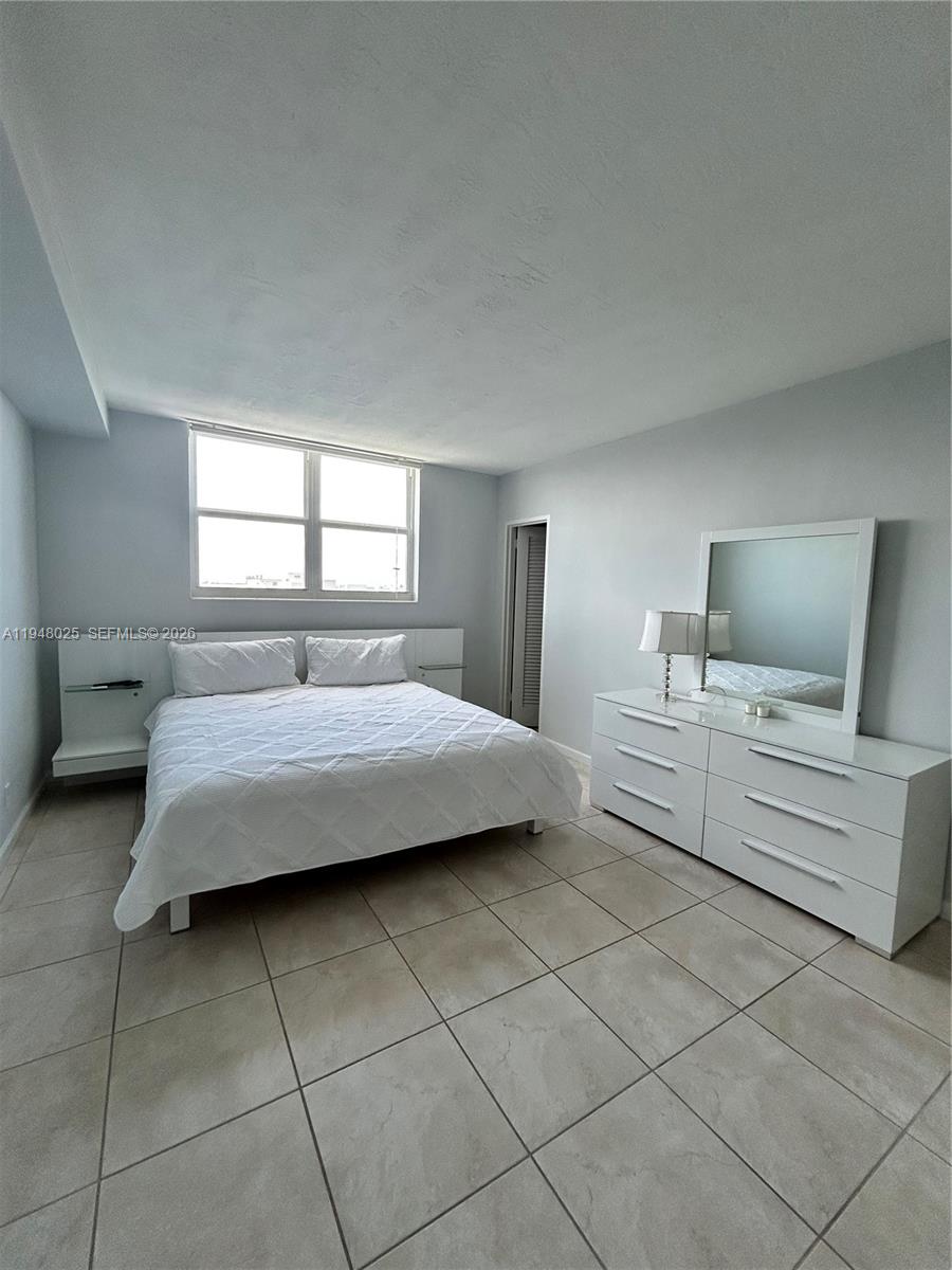 Photo of 3000 Ocean Dr  #904, Hollywood, Florida, 33019 - 